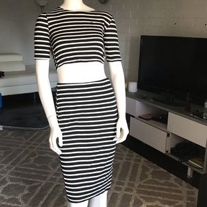2 Piece Striped Crop Skirt Set
